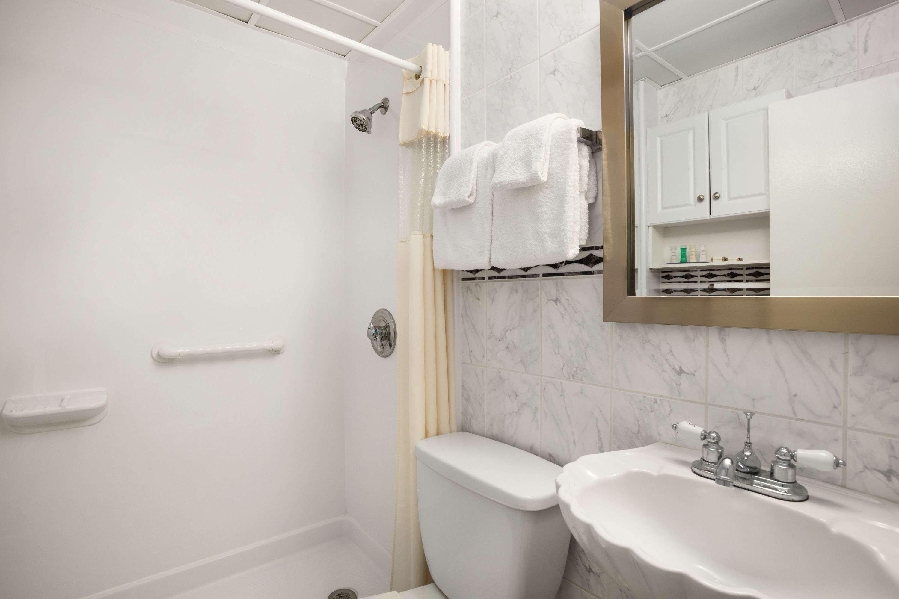Howard Johnson By Wyndham Ocean City Oceanfront Bagian luar foto