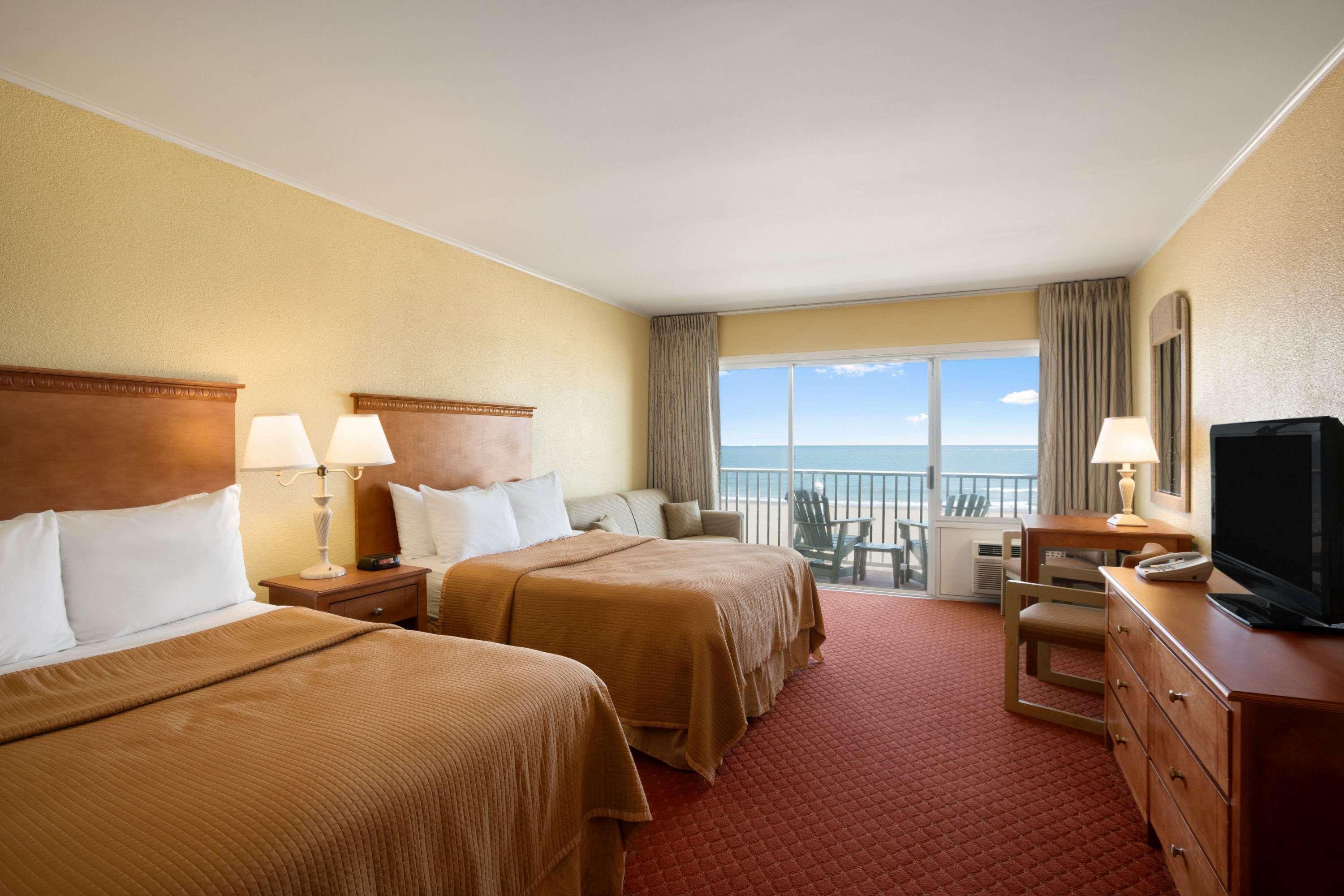 Howard Johnson By Wyndham Ocean City Oceanfront Bagian luar foto