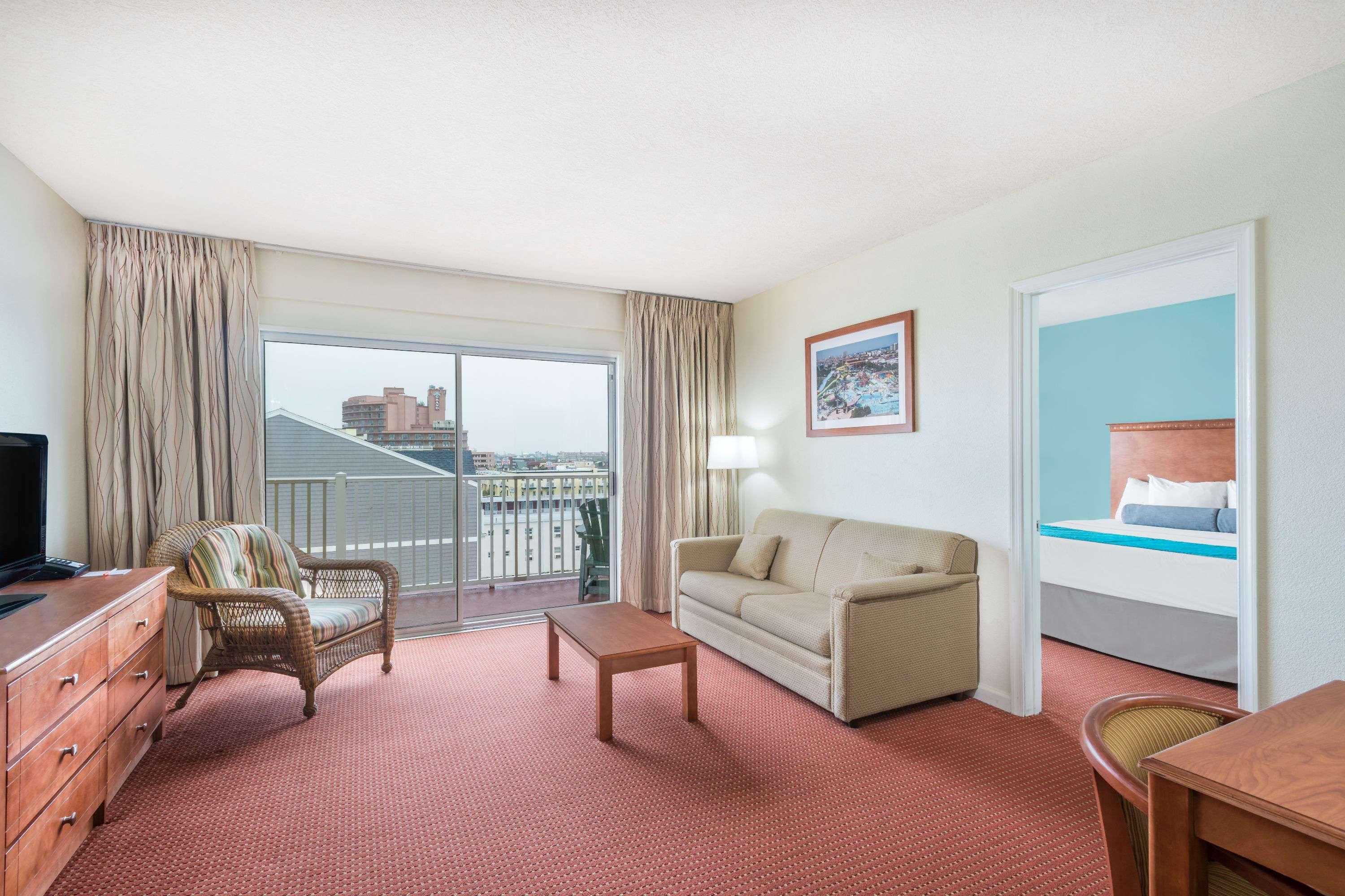 Howard Johnson By Wyndham Ocean City Oceanfront Bagian luar foto