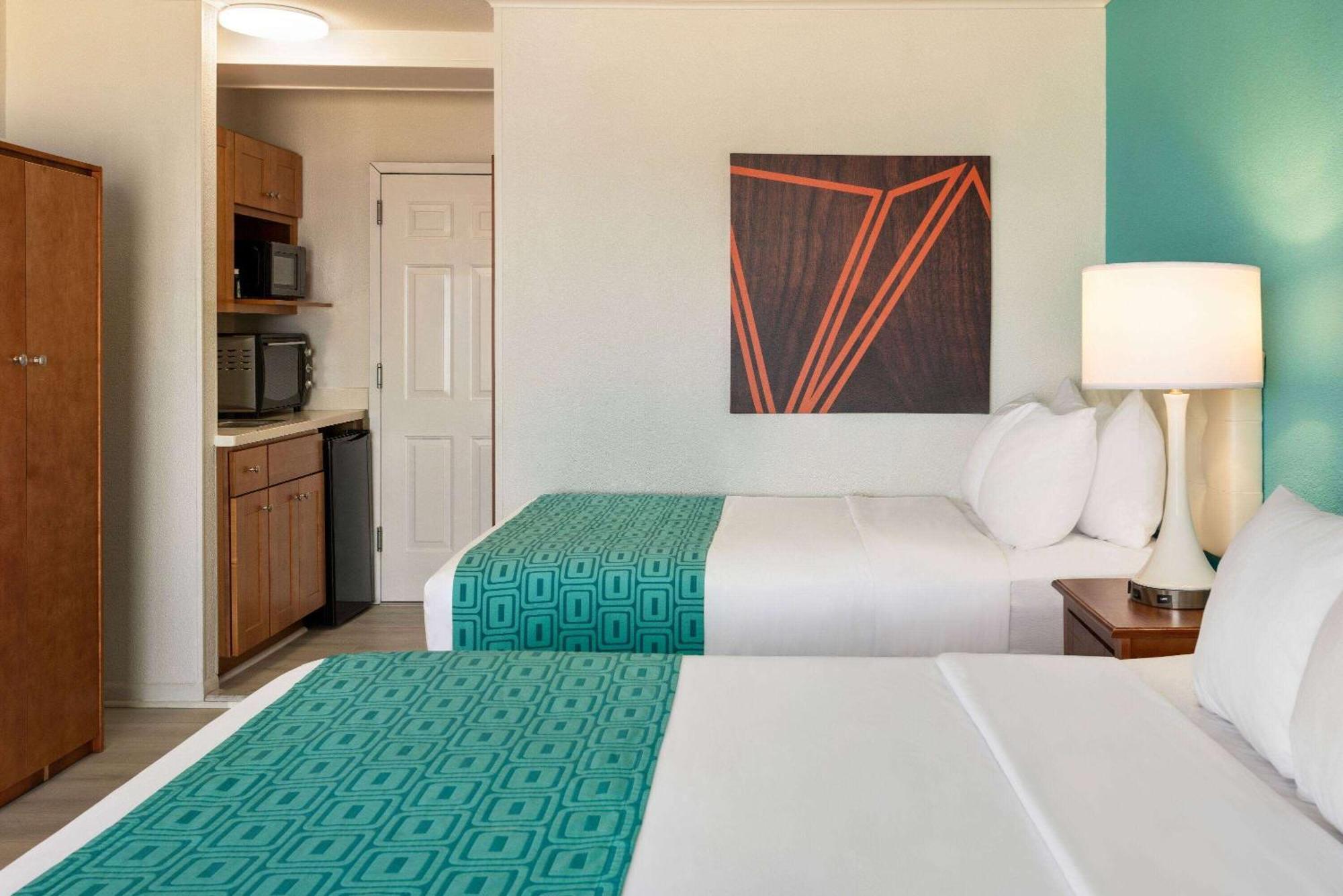 Howard Johnson By Wyndham Ocean City Oceanfront Bagian luar foto