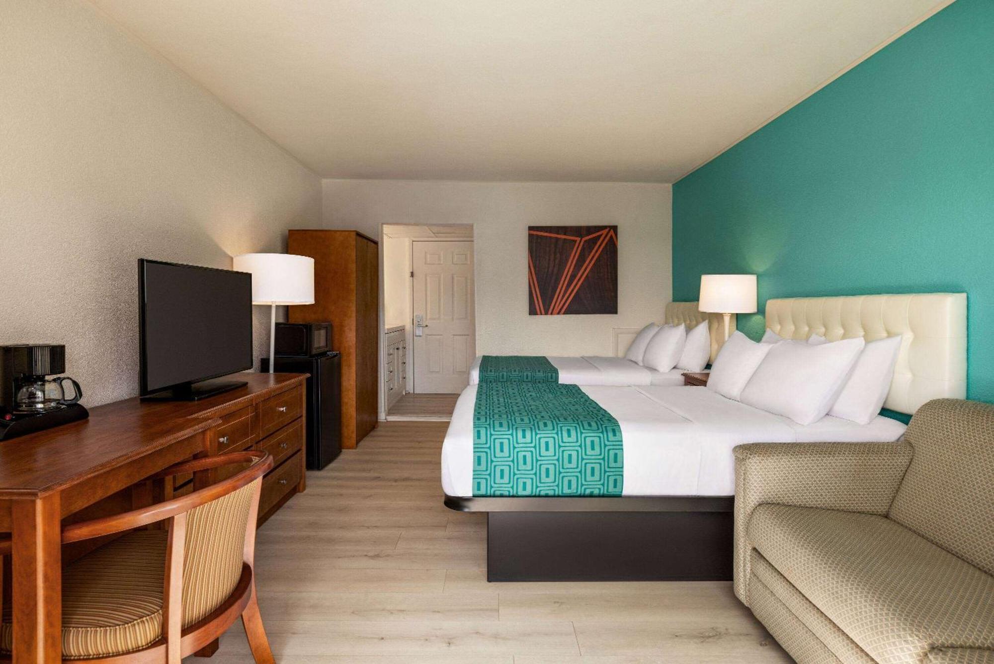 Howard Johnson By Wyndham Ocean City Oceanfront Bagian luar foto