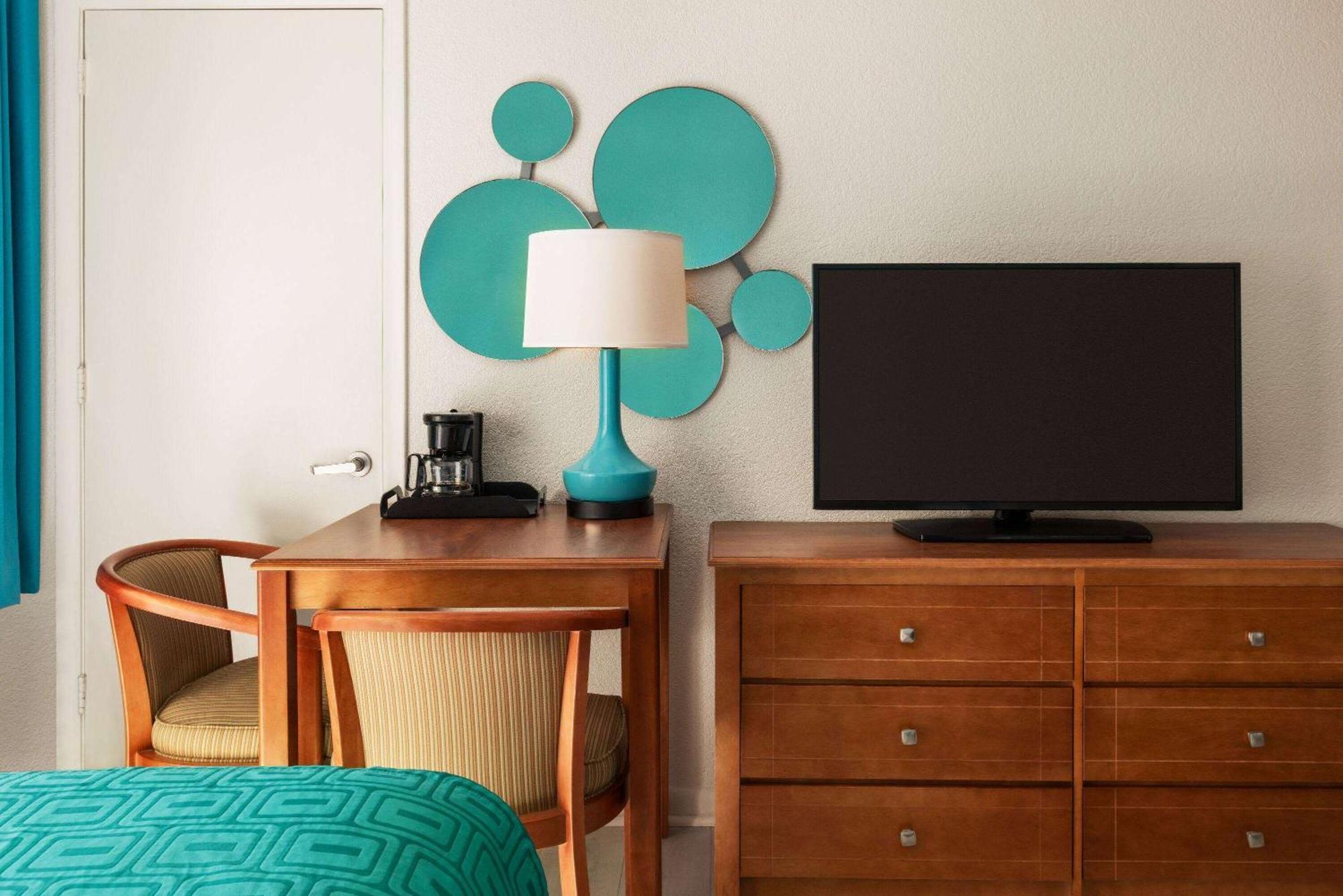 Howard Johnson By Wyndham Ocean City Oceanfront Bagian luar foto